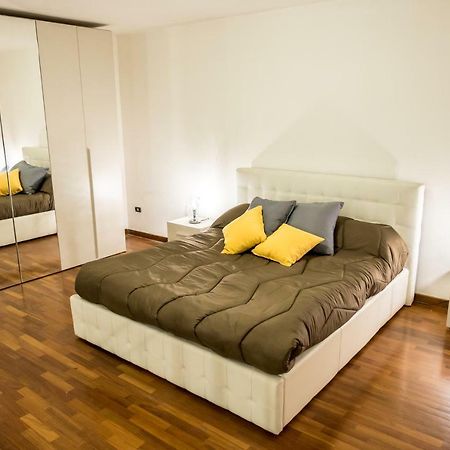 Il Salotto Di Nonna Cornelia 2 Hotel เนเปิลส์ ภายนอก รูปภาพ