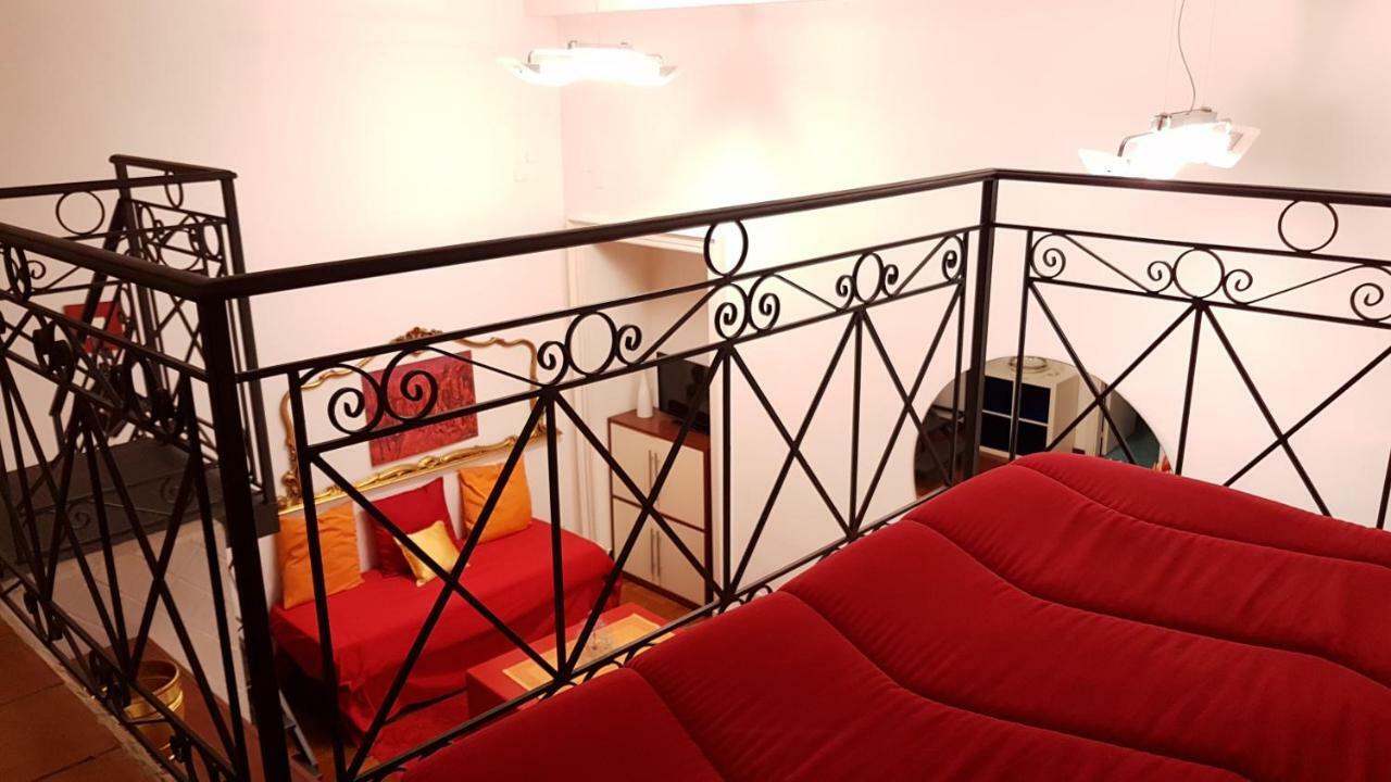 Il Salotto Di Nonna Cornelia 2 Hotel เนเปิลส์ ภายนอก รูปภาพ