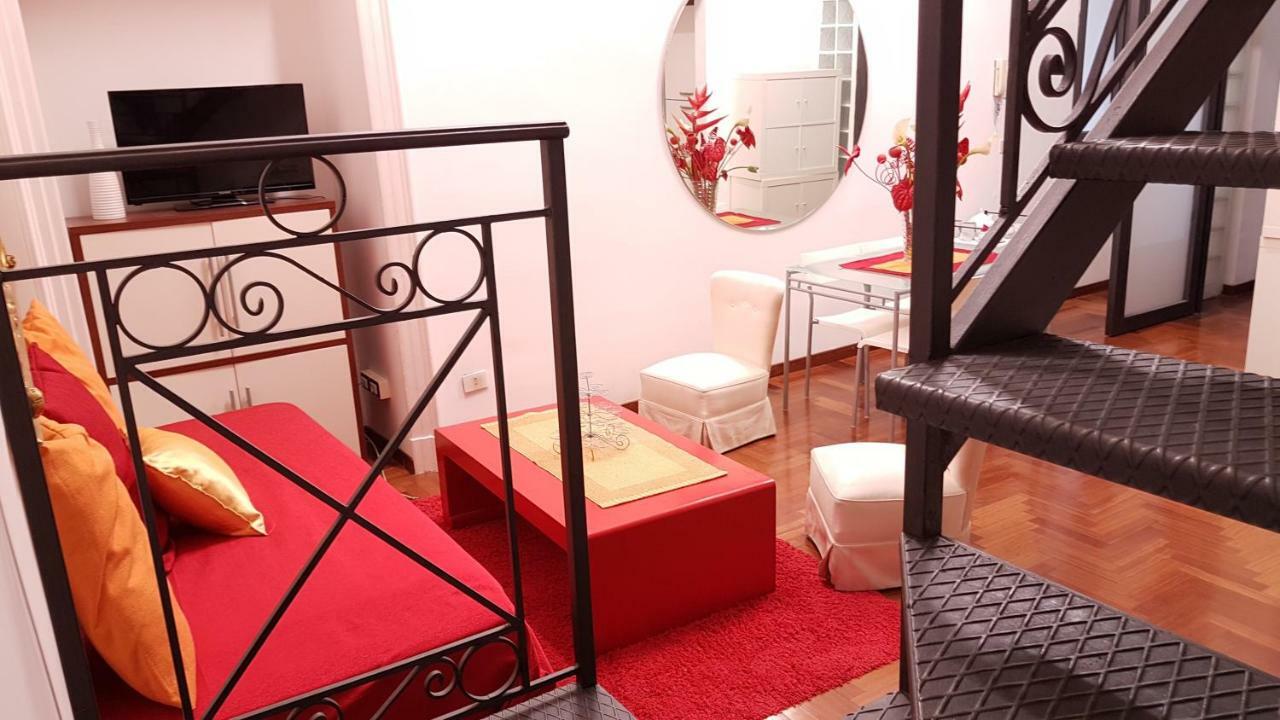 Il Salotto Di Nonna Cornelia 2 Hotel เนเปิลส์ ภายนอก รูปภาพ